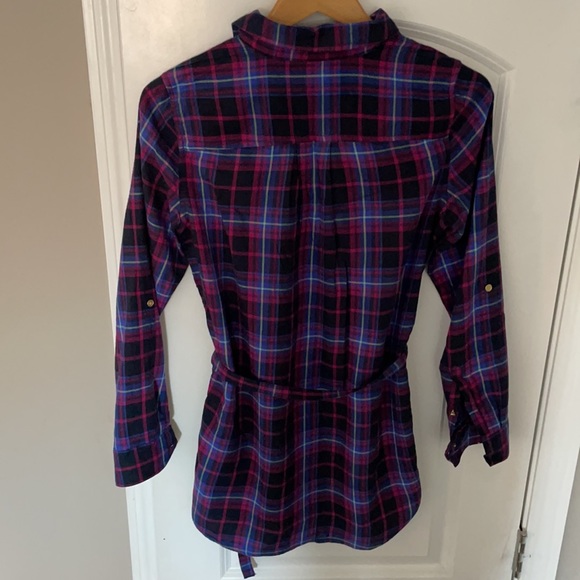 Tommy Hilfiger top - Picture 2 of 3